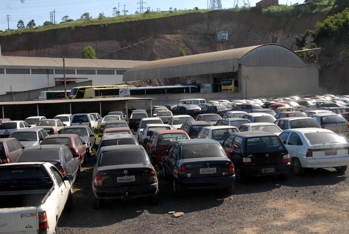 LEILÃO DE CARROS: OPORTUNIDADE DE ECONOMIA NA HORA DA COMPRA