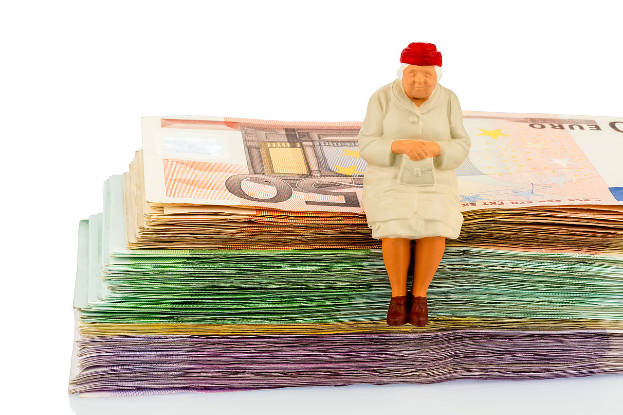 Sie wollen erfahren wie hoch Ihre Rente sein wird, benutzen Sie einen Rentenrechner online