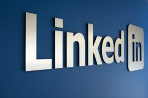 Buscar trabajo en Linkedin puede ser efectivo si lo sabemos utilizar