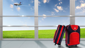 Las aerolíneas ofrecen vuelos baratos sin equipaje facturado o solo de mano