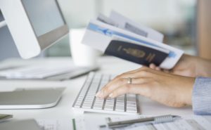 Muchos son los buscadores que nos ofrecen vuelos baratos en verano