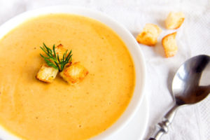 Receta otoñal fácil y rápida: Crema de calabaza y naranja