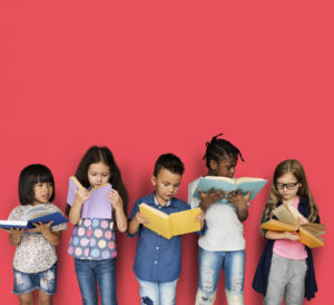 Día Internacional del Libro: consejos para fomentar la lectura en los niños