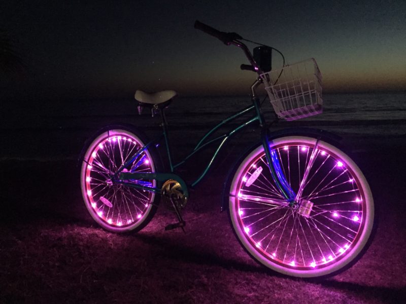 Une voiture neuve pas chère? Et un vélo?