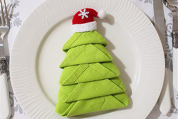 Come decorare la tavola di Natale: idee fai da te non banali