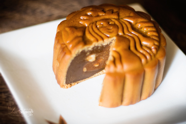 Starbucks Mooncake-Caramel Macchiato
