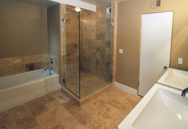 Advantages of Having a Walk-In Shower in Your Bathroom