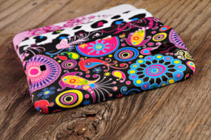 How to customise your phone case