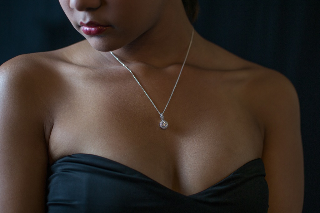 What are the different diamond shapes and styles?