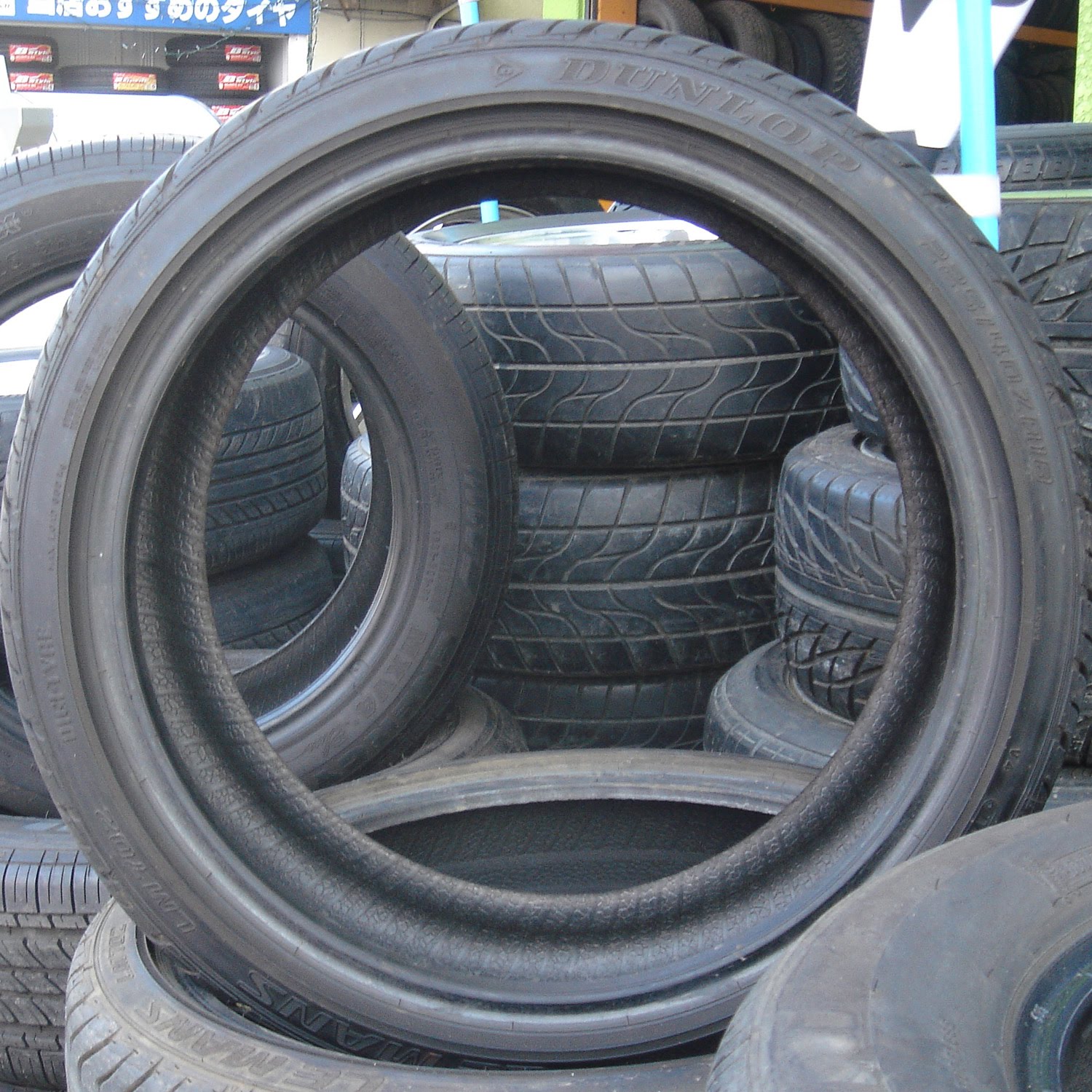 Whether to buy used tires or new ones?