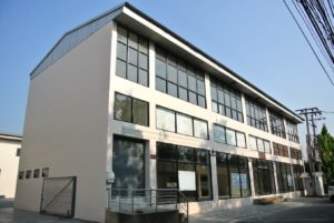 An office for rent below market value raises suspicion