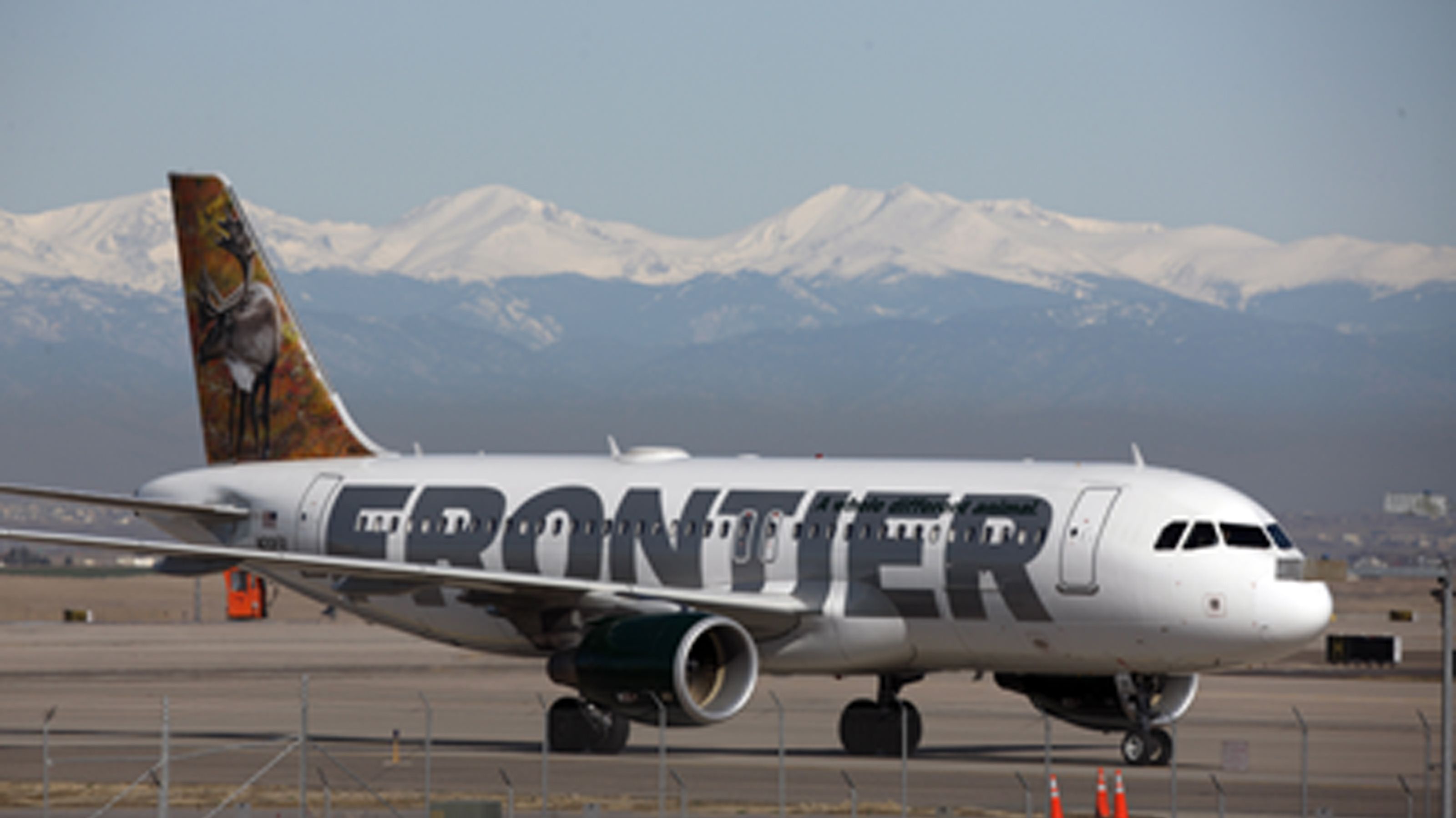 Frontier Airlines offering Low Airline Fares the Right Way