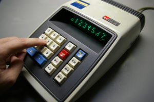 Pros of Using Refinance Calculator