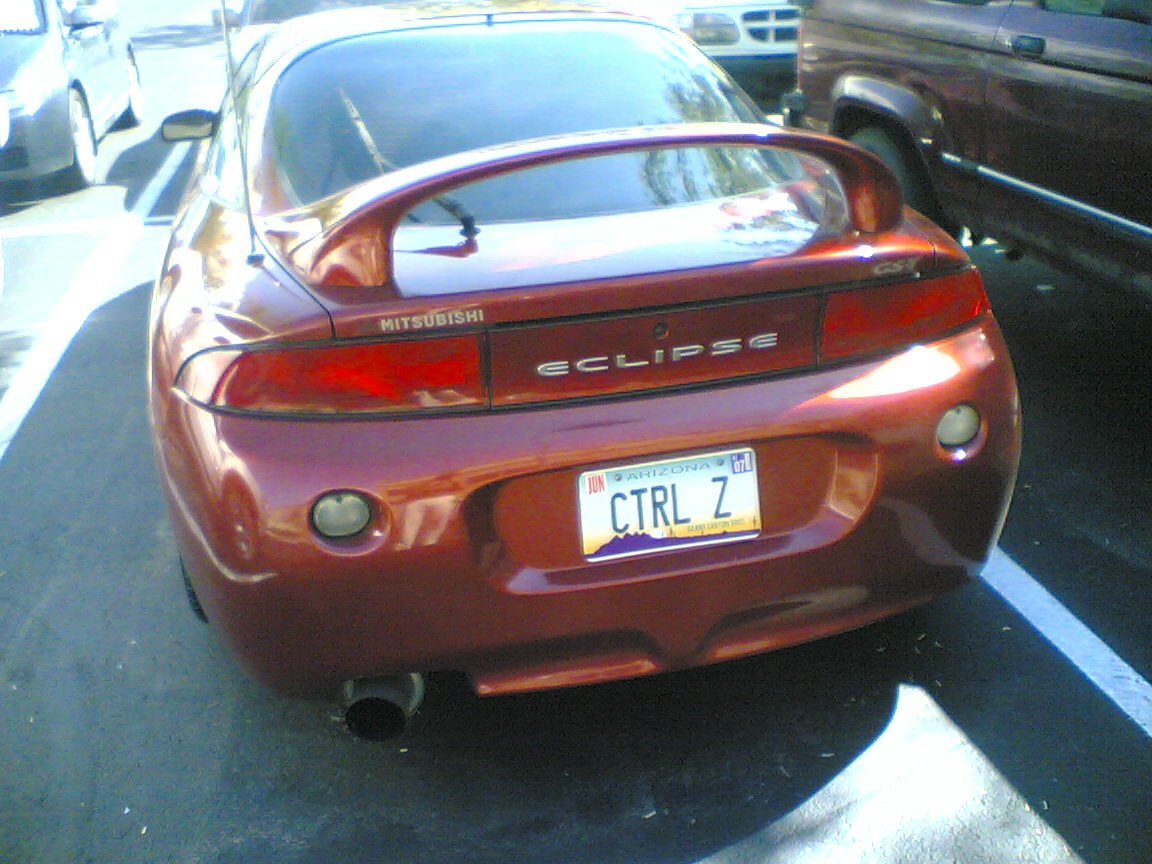 Advantages of Custom License Plates