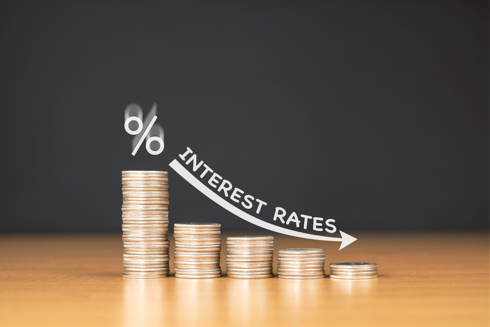 How to Shop for the Right Interest Rate When Banking