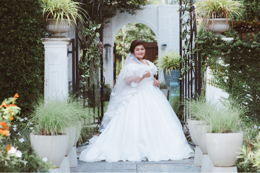 Wedding Dresses For Curvy Women